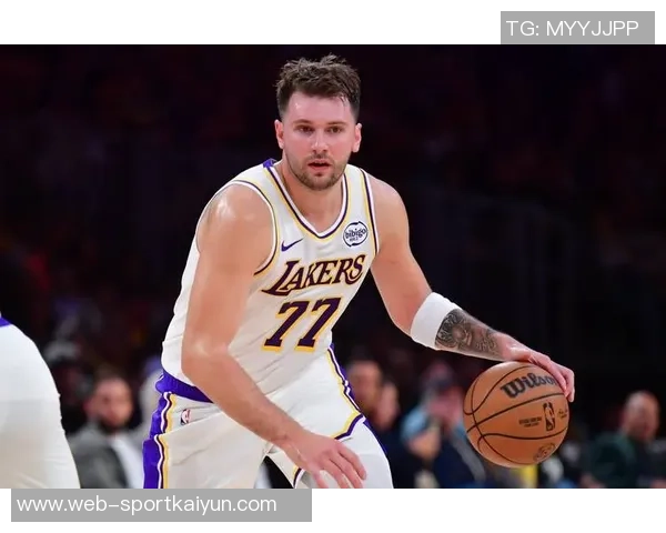 东契奇缺阵期间里夫斯展现超凡实力场均41分10助攻命中率惊人